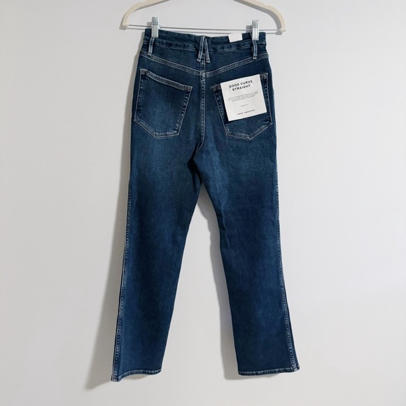 Good American - Good Curve Straight Jeans - Picture 4 of 5